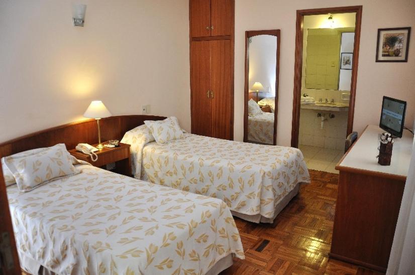 Hotel Los Cedros Salto Exteriör bild