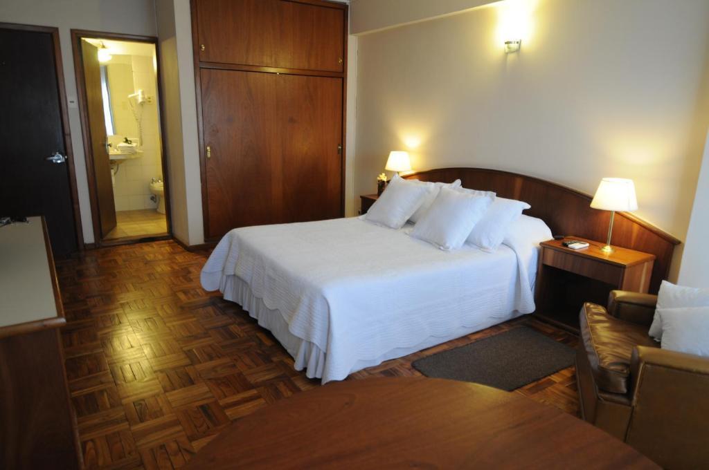Hotel Los Cedros Salto Rum bild
